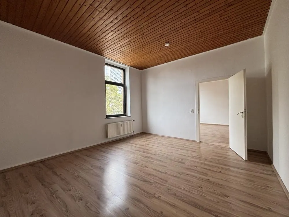 Krefeld - Cracau: 2- Zimmer-Wohnung zu vermieten!