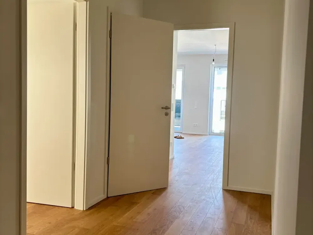 Bright 2-Room New-Build Apartment with Fitted Kitchen & Balcony in Prime Location D-Heerdt