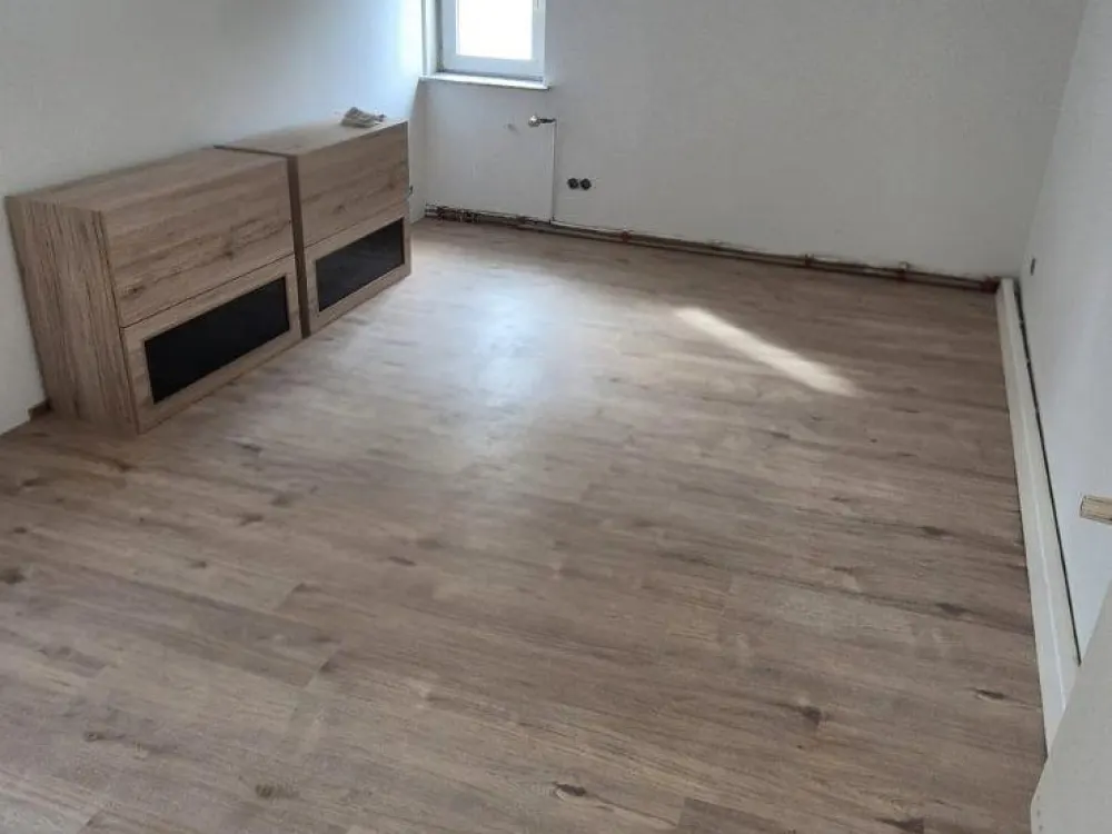 Moderne 3-Zimmer-Wohnung mit Einbauküche und Balkon