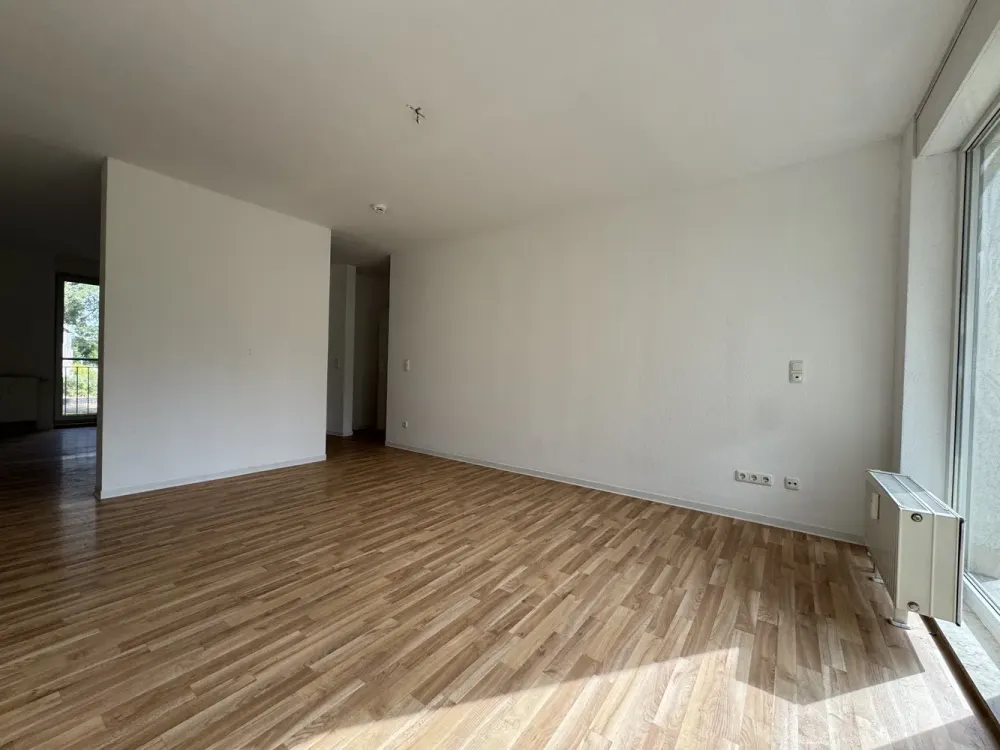 Schöne 3-Zimmerwohnung mit Terrasse am Stadtbad Hennigsdorf