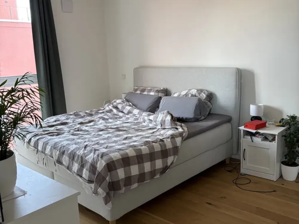 Lively Living in Köpenick: Bright 3-Room Apartment with Balcony