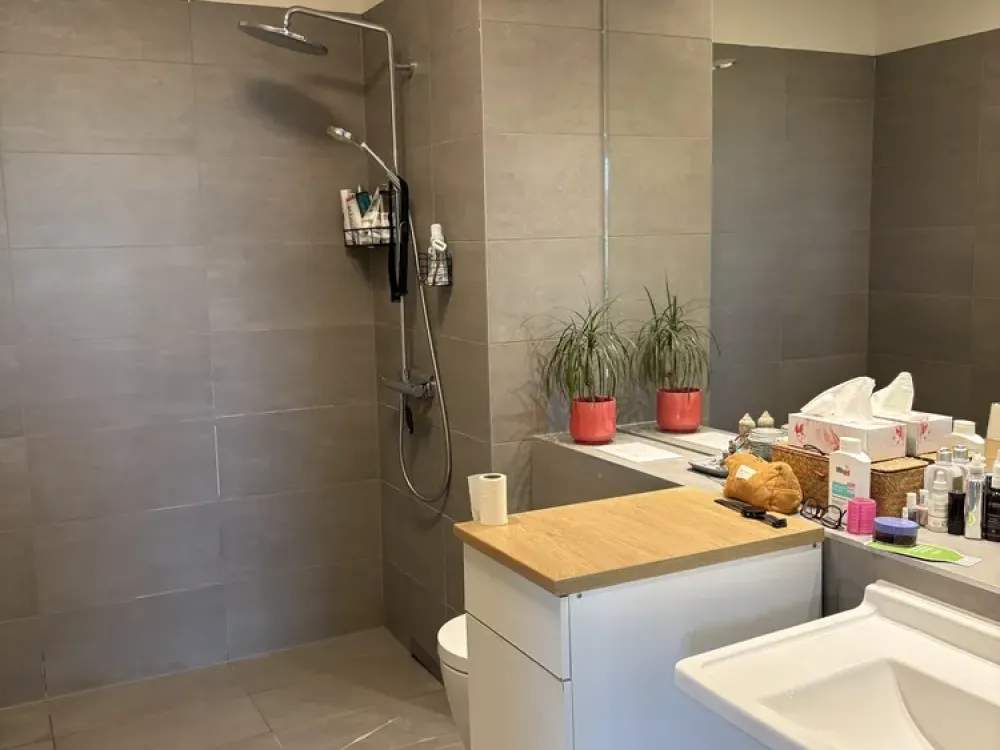 Lively Living in Köpenick: Bright 3-Room Apartment with Balcony
