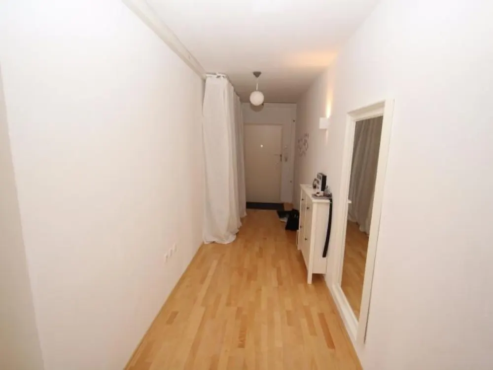 Hübsche 2-Zimmer-Wohnung mit Balkon in der Ebenauer Straße 1.08.2026
