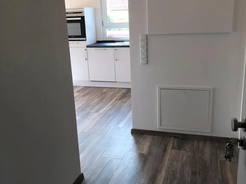 Außergewöhnliche Wohnung, hell, neuwertig, großer Balkon, sonnig, zentral