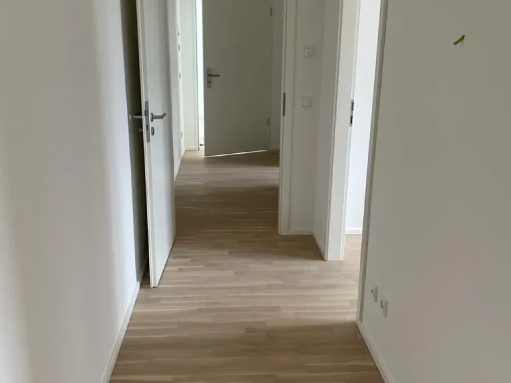 4-Zimmer-Wohnung mit Balkon in München