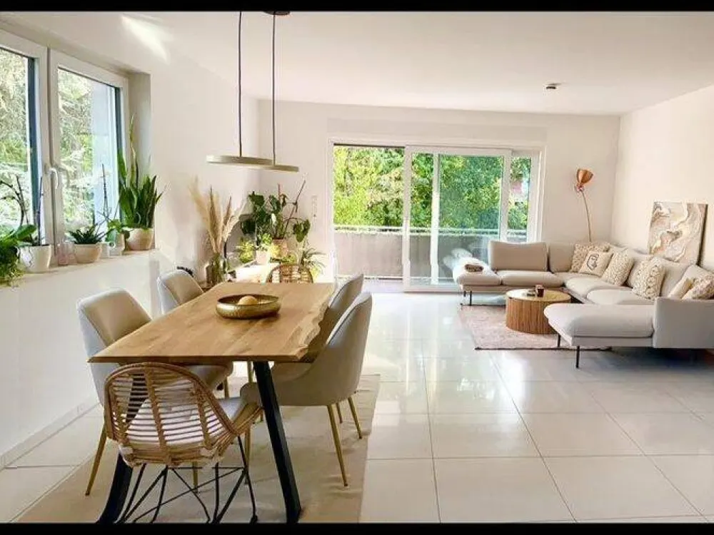 Moderne 3 Zimmer Wohnung im Süden Düsseldorfs mit Garage und Einbauküche