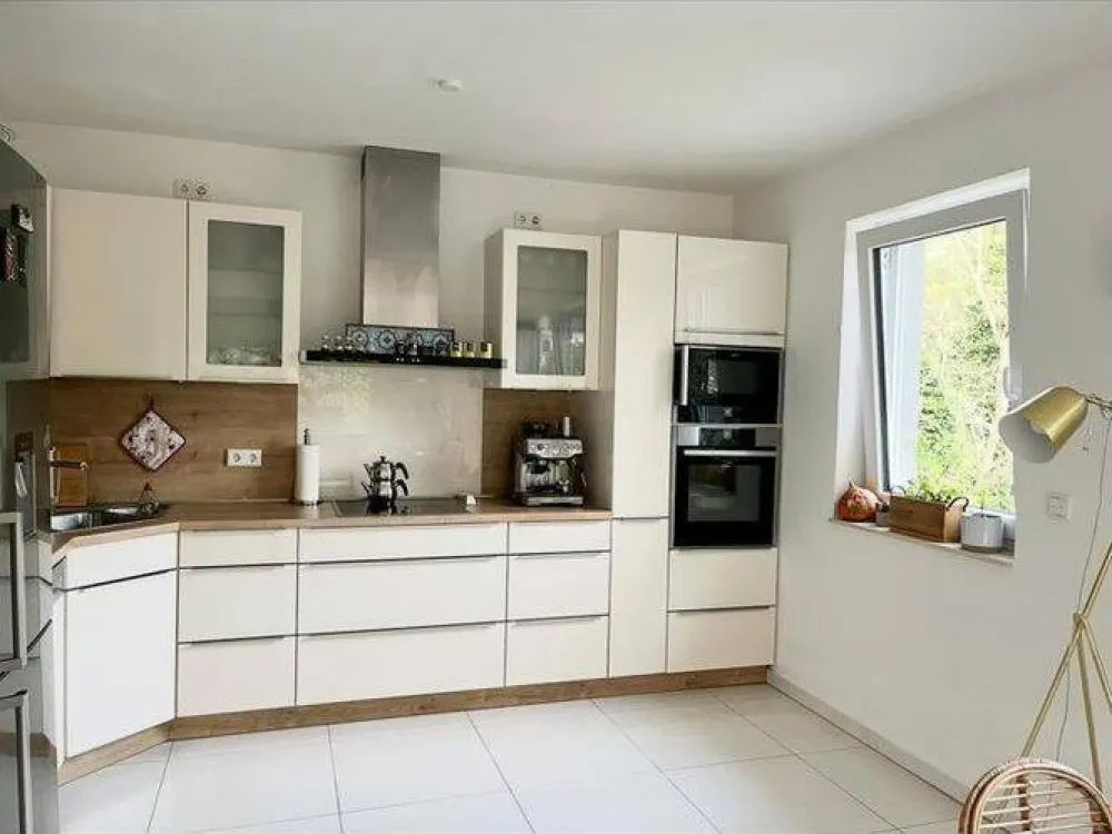 Moderne 3 Zimmer Wohnung im Süden Düsseldorfs mit Garage und Einbauküche