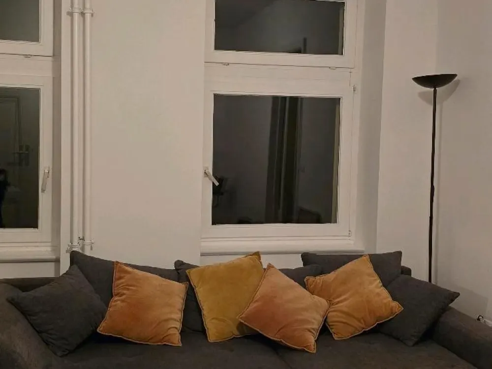 Helle, ruhige 2-Zimmer-Wohnung im Innenhof am Kottbusser Tor