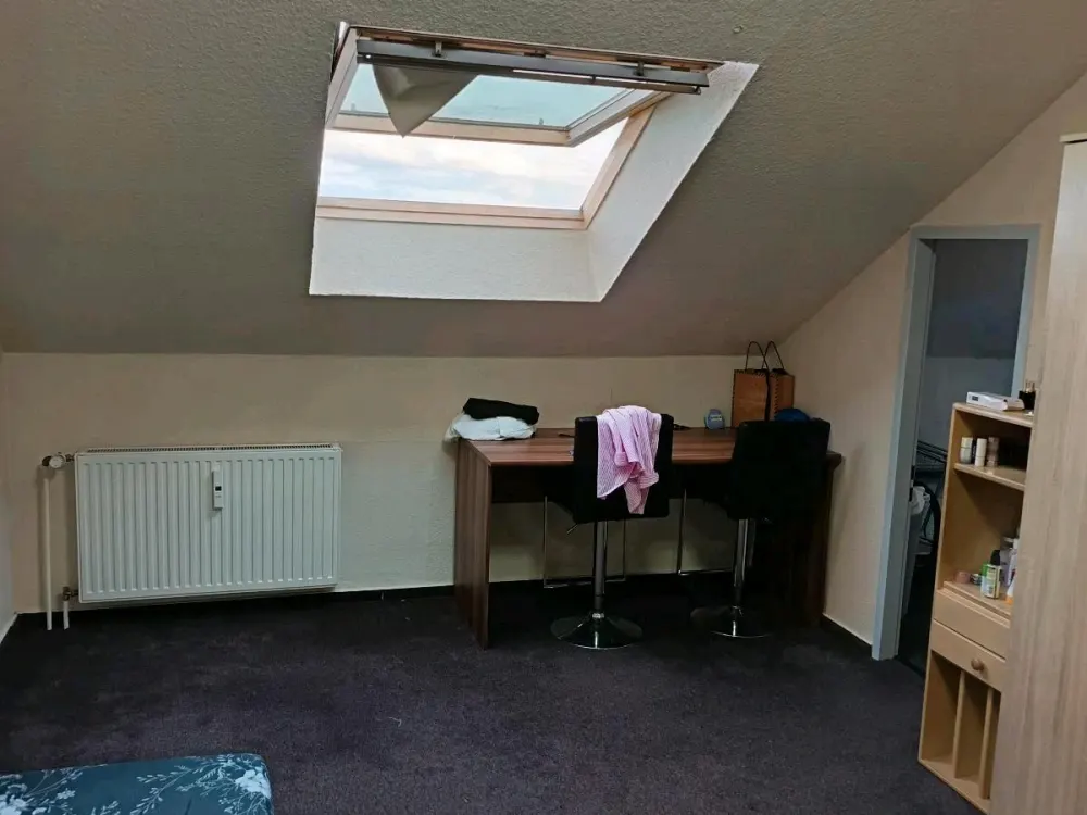 Dachgeschosswohnung (59 m²) in Krefeld - Nachmieter ab 01.09.2026
