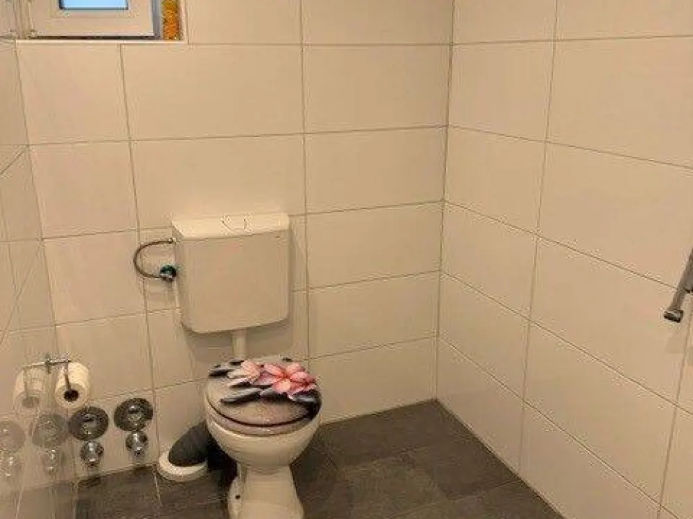 90 m² im Erdgeschoss suchen neue Mieter!!!