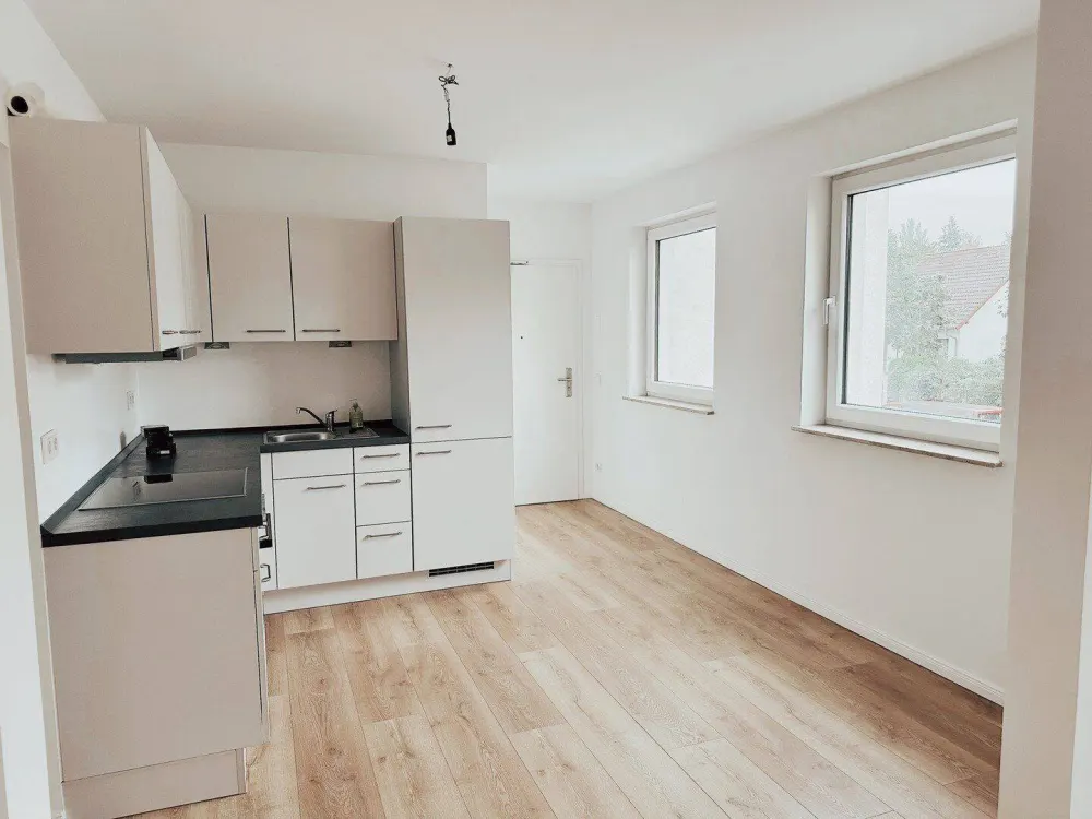 Sunny and Modern 3-Room Apartment in Green Berlin-Altglienicke