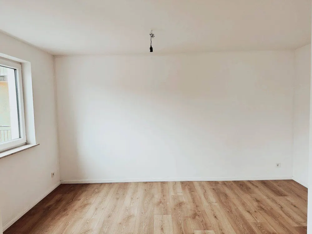 Sunny and Modern 3-Room Apartment in Green Berlin-Altglienicke