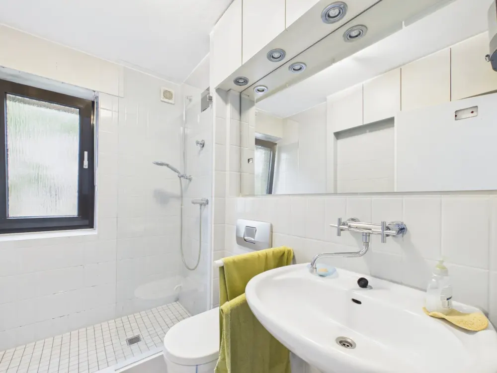5-Room Maisonette Apartment with Fireplace and Loggia
