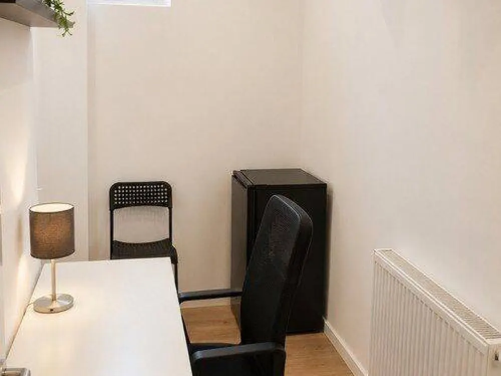 Möbliertes WG Zimmer in 3er Frauen WG | ab 01.11.2026