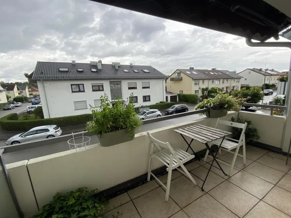 Helle 2-Zimmer-Wohnung mit Balkon und Stellplatz