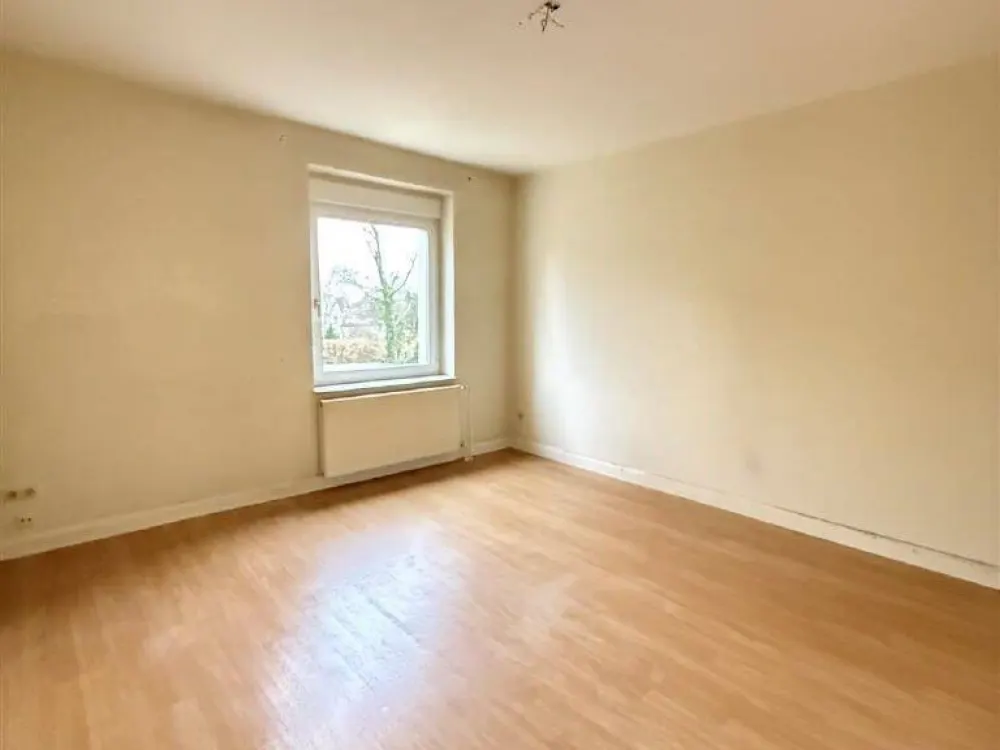 Start a Shared Flat Now!!! Attractive 3-Room Apartment in Central University Location