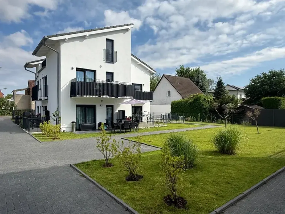 Maisonettewohnung mit Einbauküche: Geschmackvolle 5-Raum-Maisonettewohnung mit geh. Innenausstattung