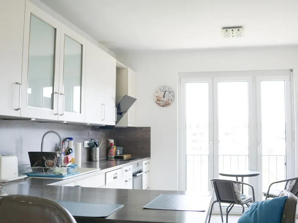 Lichtdurchflutete 4-Zimmer-Wohnung mit Balkon in Hanau mit Top-Lage