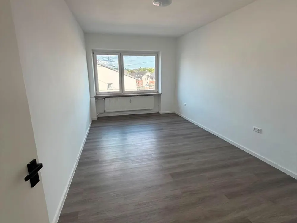 Helle, zentral gelegene 4 Zimmer Wohnung in Heusweiler