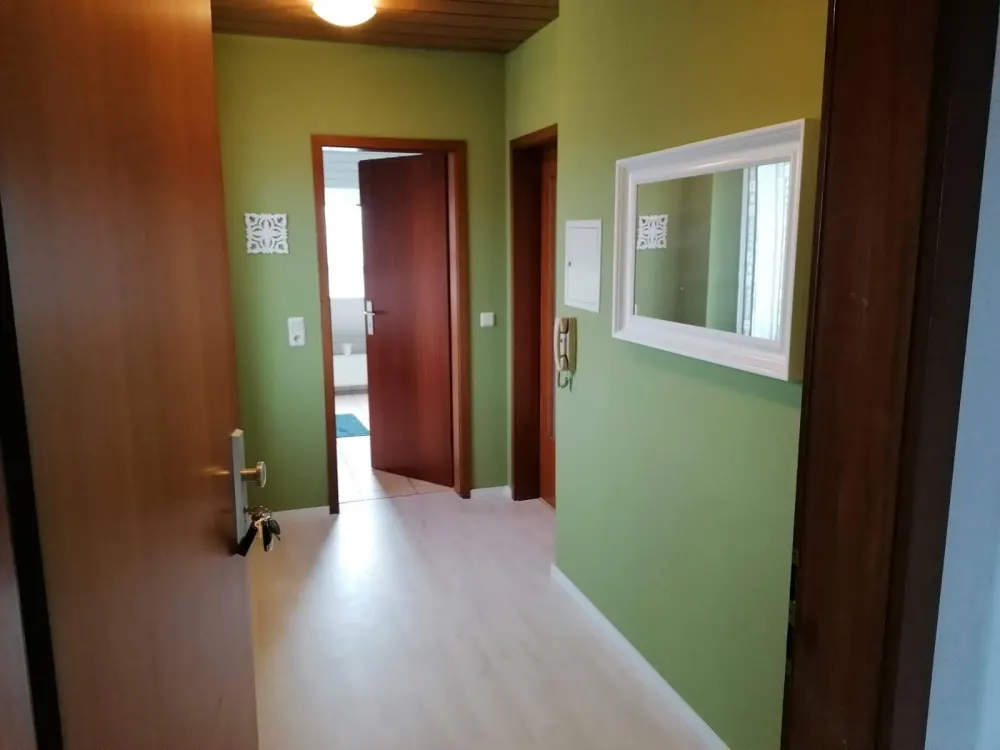 Helle, schöne Dachgeschosswohnung in Bous zu vermieten