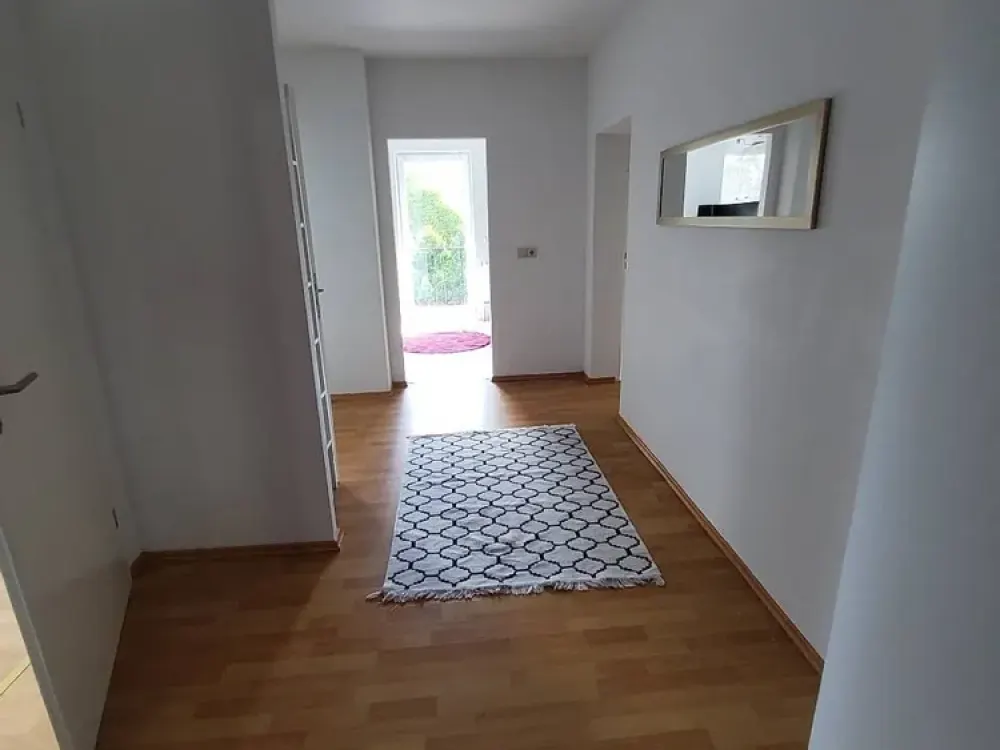 Möblierte 3-Zimmer-Wohnung mit Balkon in Lichterfelde
