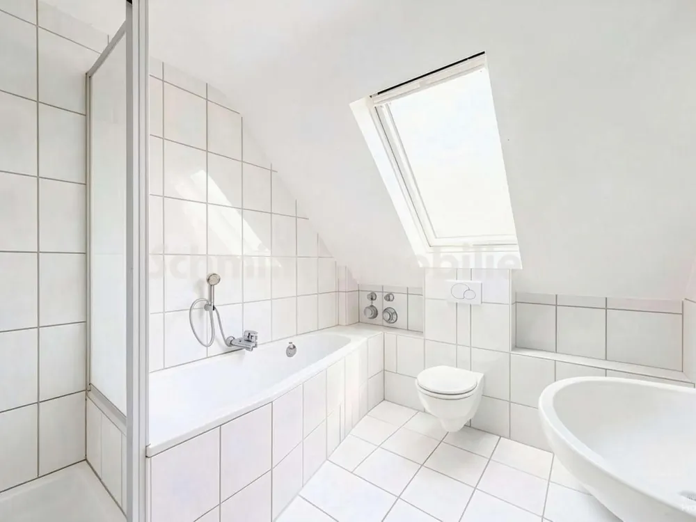 Wohnen im Dachgeschoss auf ca. 56 m² in Frankfurt-Griesheim