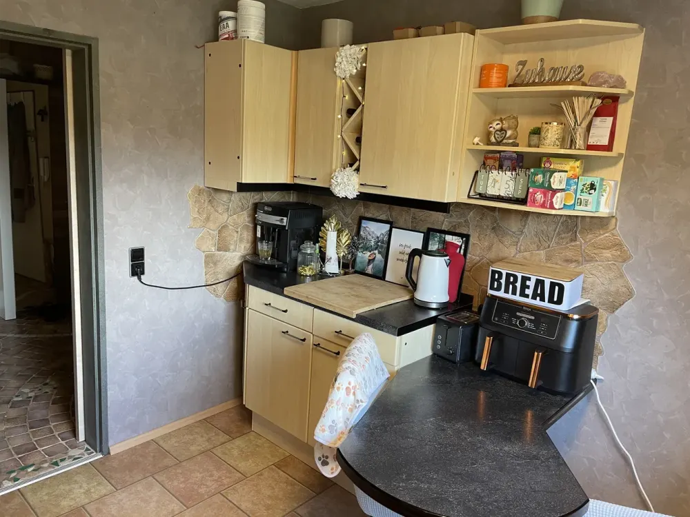 3-Zimmer-Wohnung Elektrische Garage + Stellplatz + Aufzug