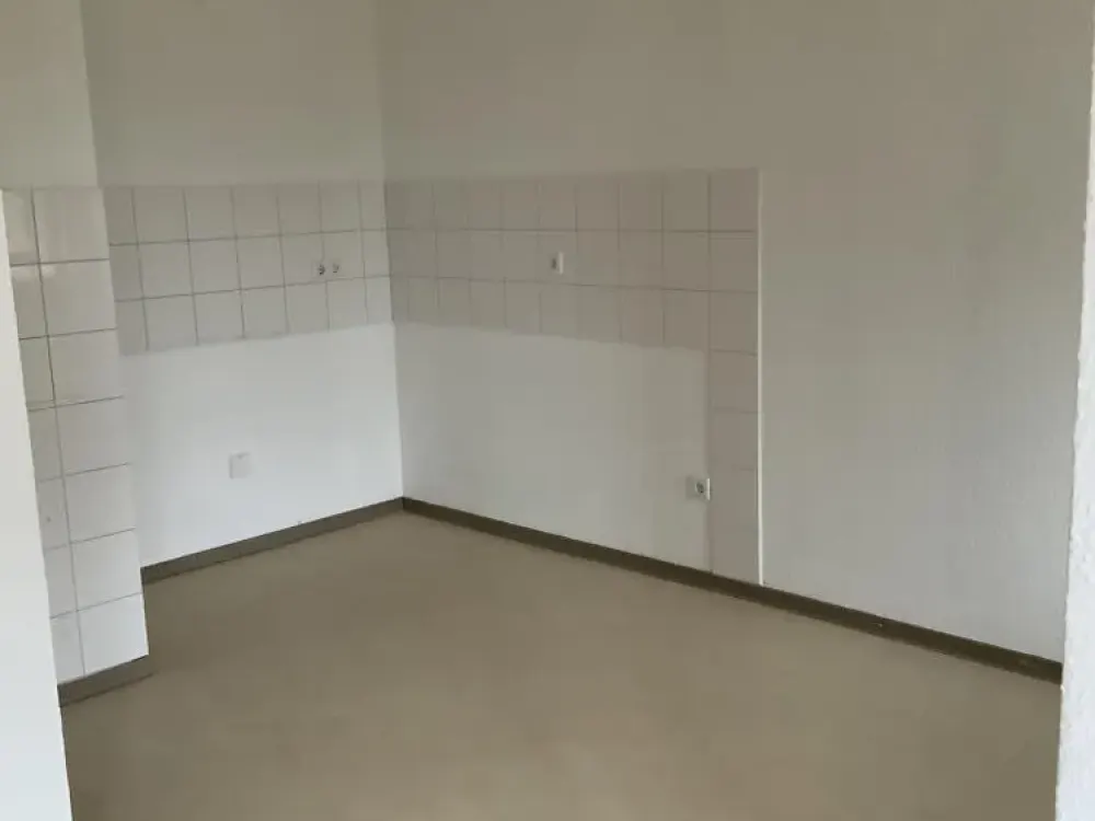 Leben in RE-Süd; 2-Raum-Wohnung sucht Mieter