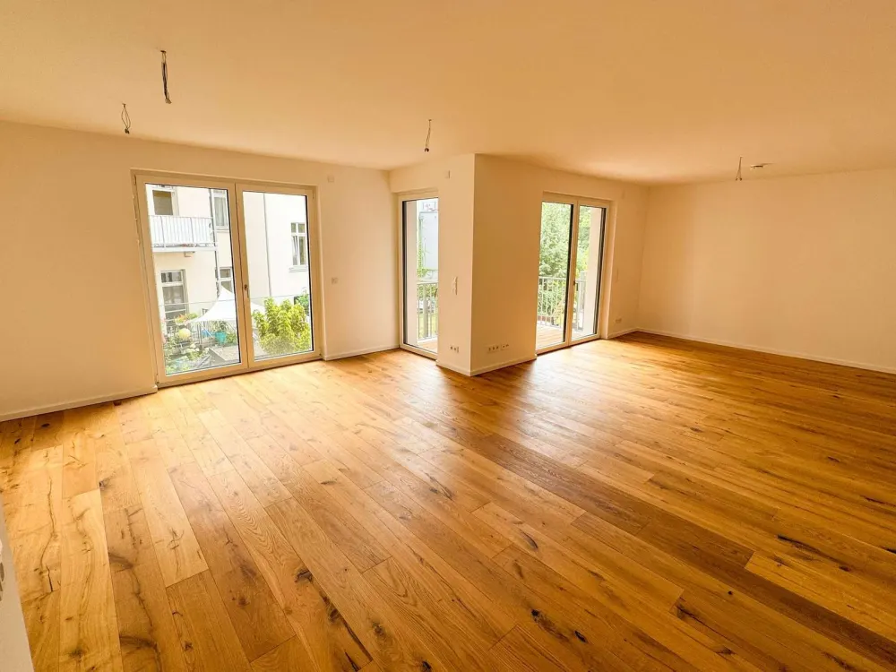 TOP-Lage - 4 Zimmer | 2 Bäder | 2 Balkone | Tiefgarage