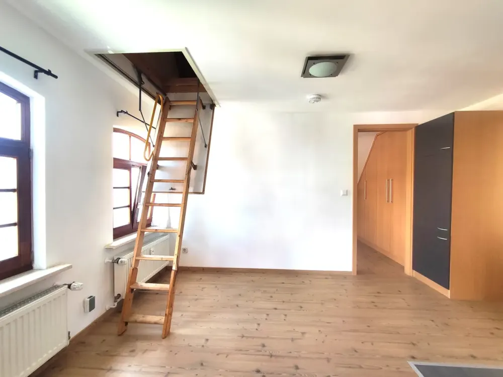 Cozy 2-Room Apartment in Hannover Linden-Nord