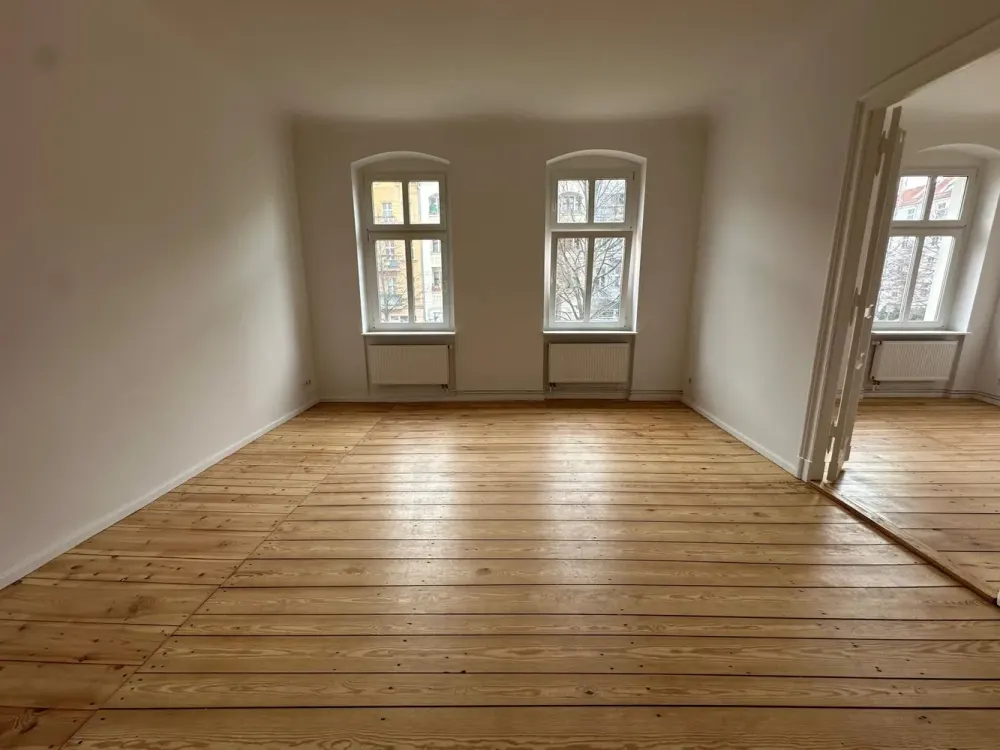 Saniert: Wunderschöne Altbau-Wohnung mit 3 Zimmern