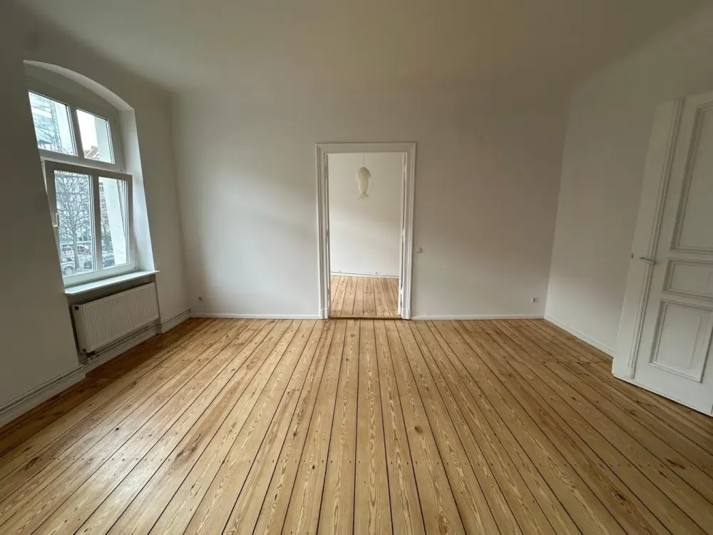 Saniert: Wunderschöne Altbau-Wohnung mit 3 Zimmern