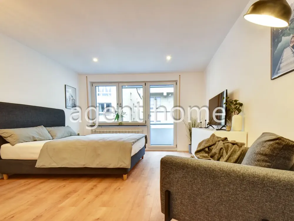 MÖBLIERT - WEST LIVING - Tolle Wohnung mit Balkon und Duplexparker