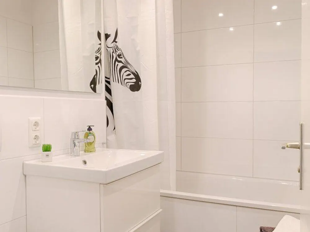Möbliertes 1-Zimmer-Apartment in Schwabing!