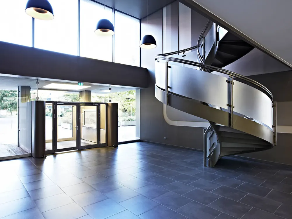 Möbliertes 1-Zimmer-Apartment in Schwabing!