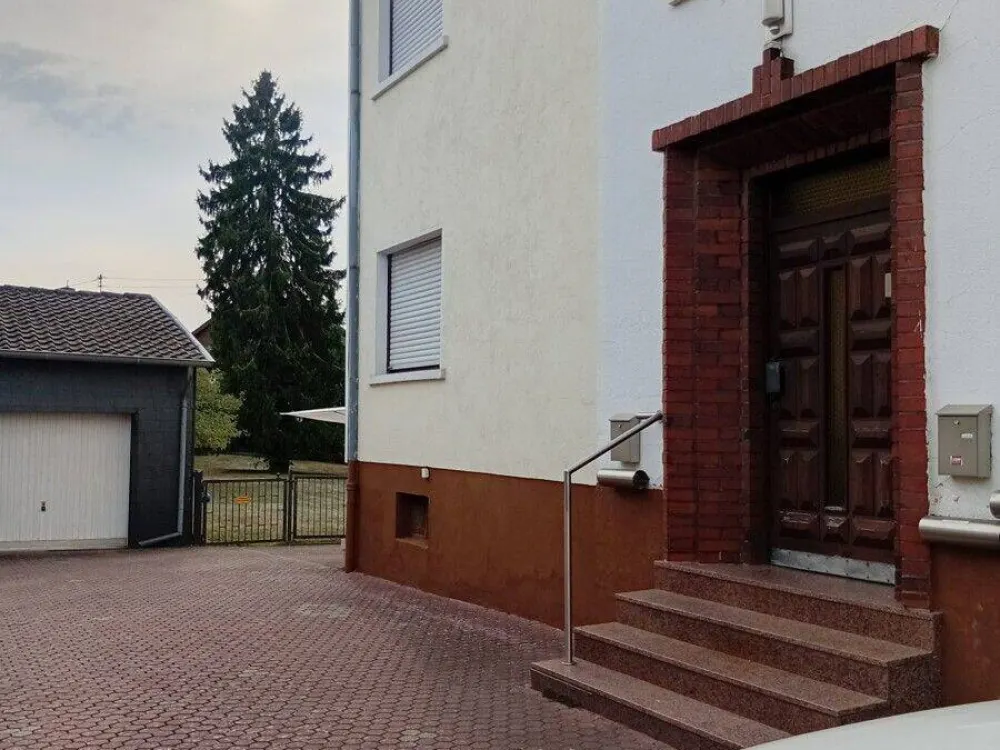 +++ 3ZKB in Gersweiler Dachgeschoss +++