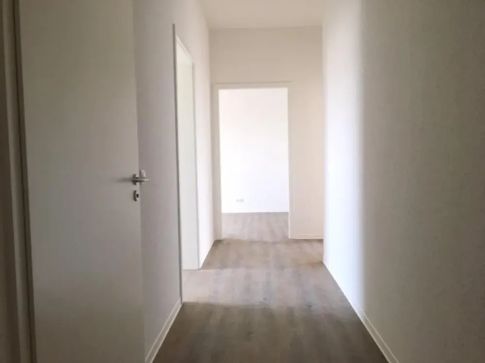 Schöne 3-Raum-Wohnung mit Tageslichtbad und Aufzug!