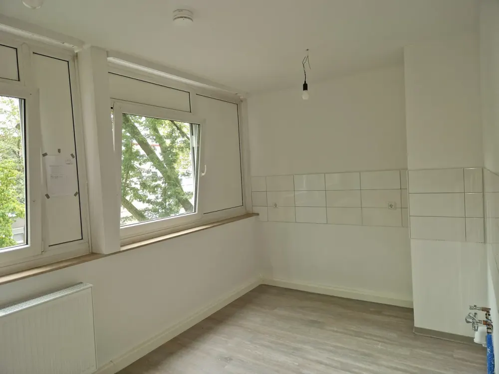 Gladly come home. Completely renovated 2-room apartment with balcony!