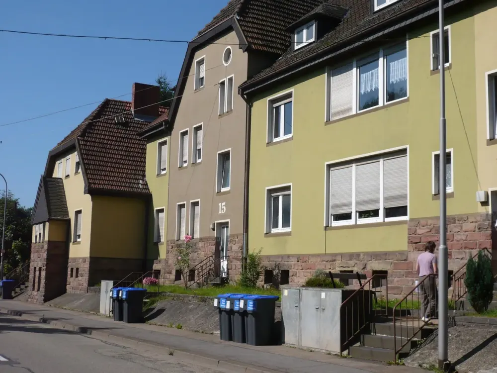 90.12 2 ZKB Wohnung in Jakobshütter Weg 17 in Saarbrücken Besichtigung: 04.10.25 15Uhr