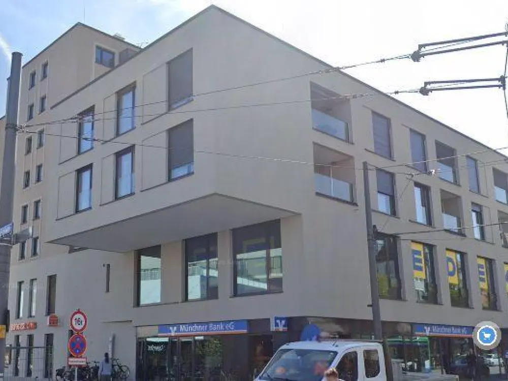 Sonnige 3-Zimmer-Wohnung mit Balkon und Aufzug in München-Bäckerstraße