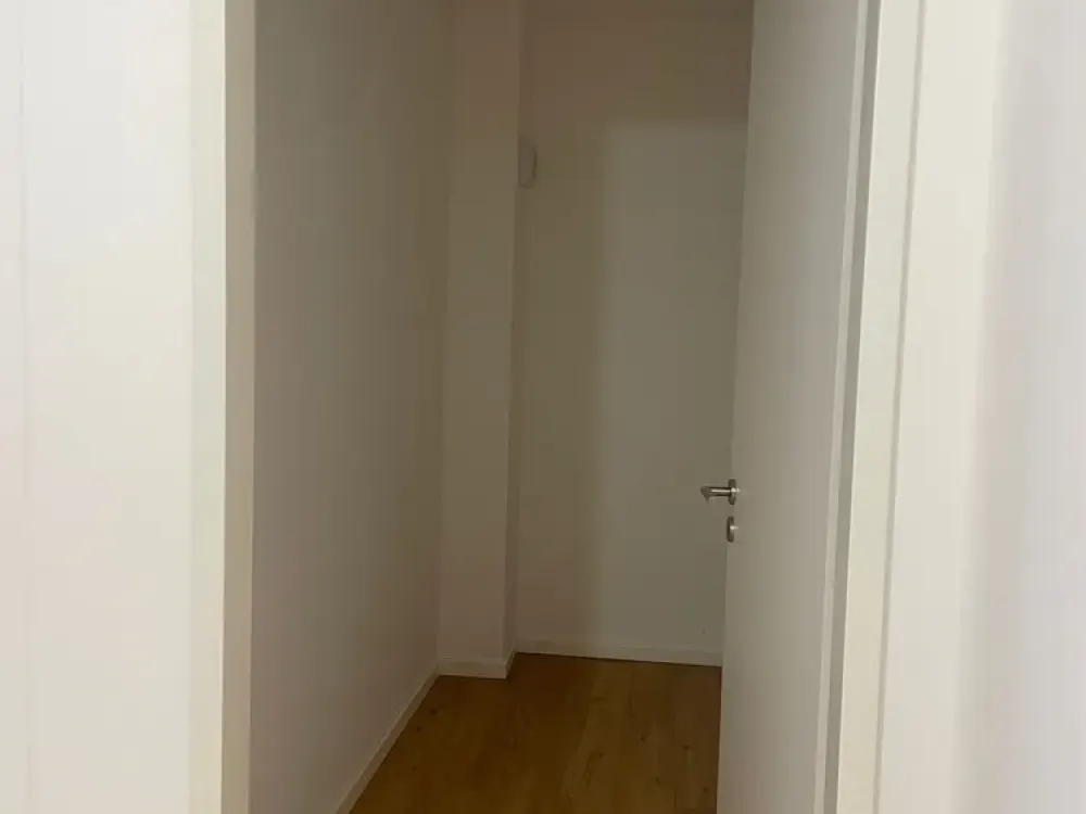 Helle 1,5-Zimmer-Wohnung im 4. Stock in Frankfurt am Main