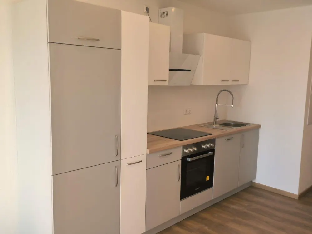 2-Zimmer-Wohnung, Erstbezug