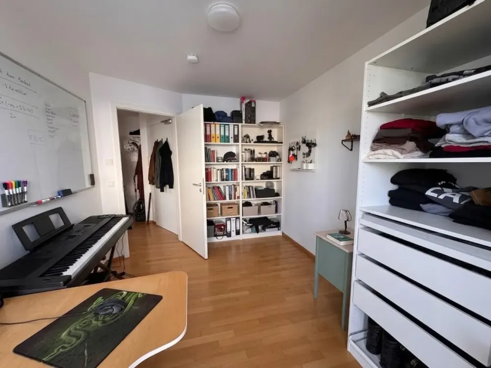 Moderne 3-Zimmer-Wohnung mit Parkblick, großem Balkon & Tiefgaragenstellplatz in Schwabing-West