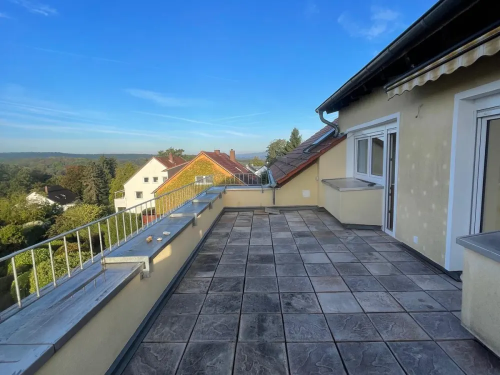 Wunderschöne 3ZKB mit Dachterrasse und "Bellevue"