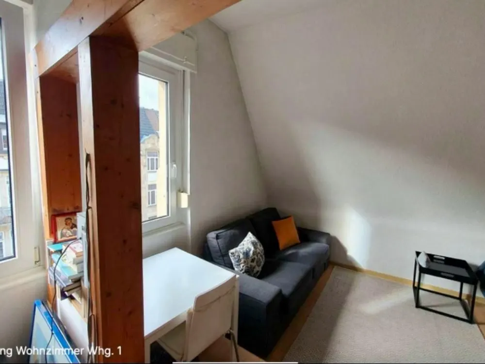 Charmantes 1,5-Zimmer-Altbau-Apartment, ca. 34 m²