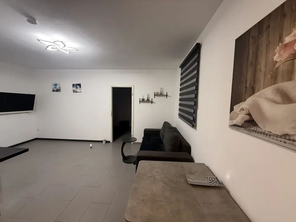 Modern Living in Sossenheim: 2-Room Apartment with Optimal Layout