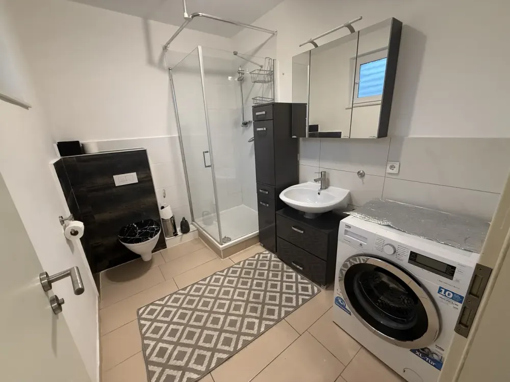 Modern Living in Sossenheim: 2-Room Apartment with Optimal Layout