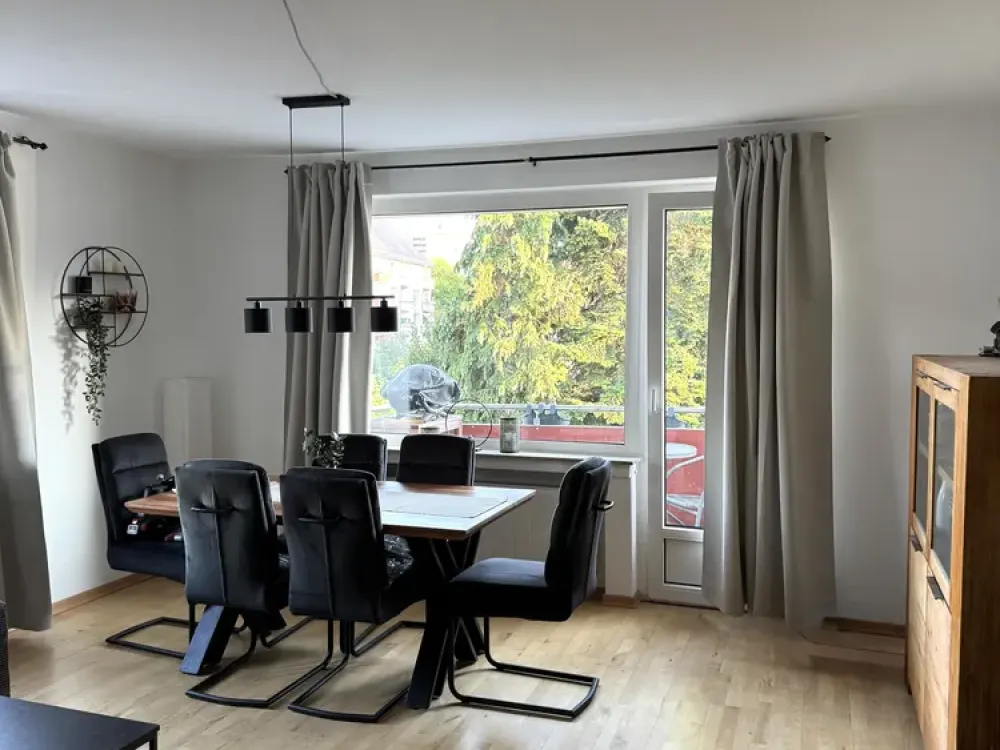 3 Zimmer Wohnung mit Balkon und Einbauküche in Hannover