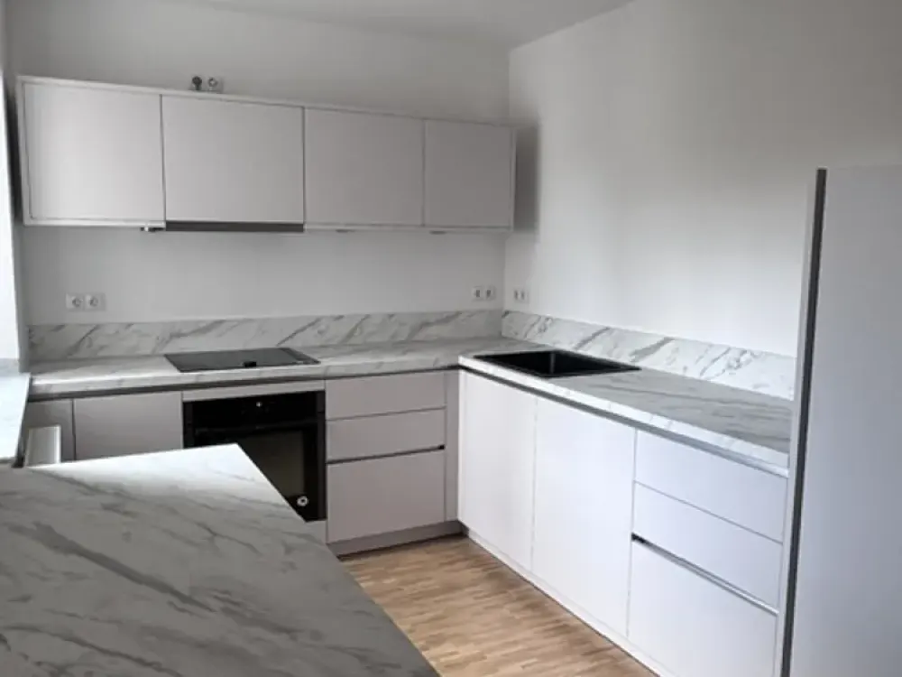 Exklusive Maisonettewohnung mit großer Dachterrasse für Nachtschwärmer