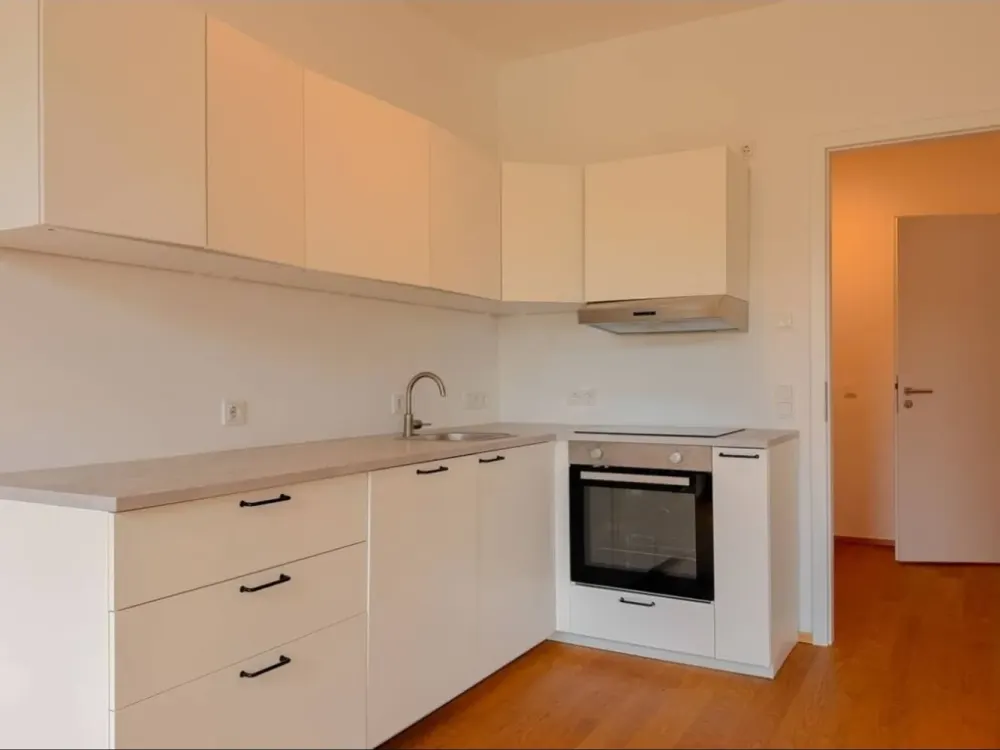 Exklusive 1-Zimmer-Gartenwohnung (85 m² Gesamtnutzfläche) in Haar bei München, Erstbezug-Qualität